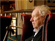 Bóng đá anh, ngoại hạng anh, lịch thi đấu euro 2012, Tomas Transtroemer: "Ngôn ngữ song hành với những kẻ hành quyết"
